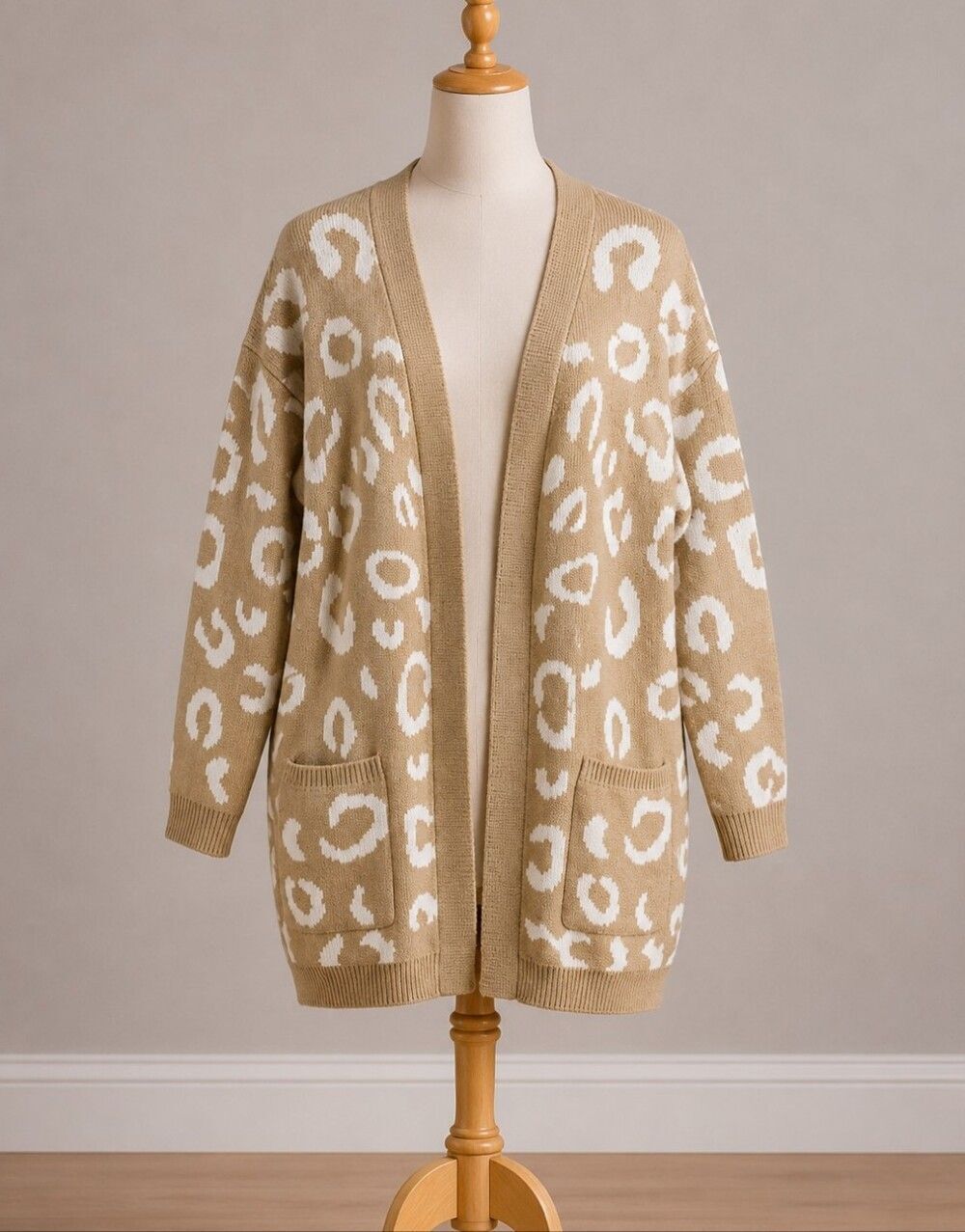 Jen & Co. Beige Leopard Knit Open Cardigan Size S/m